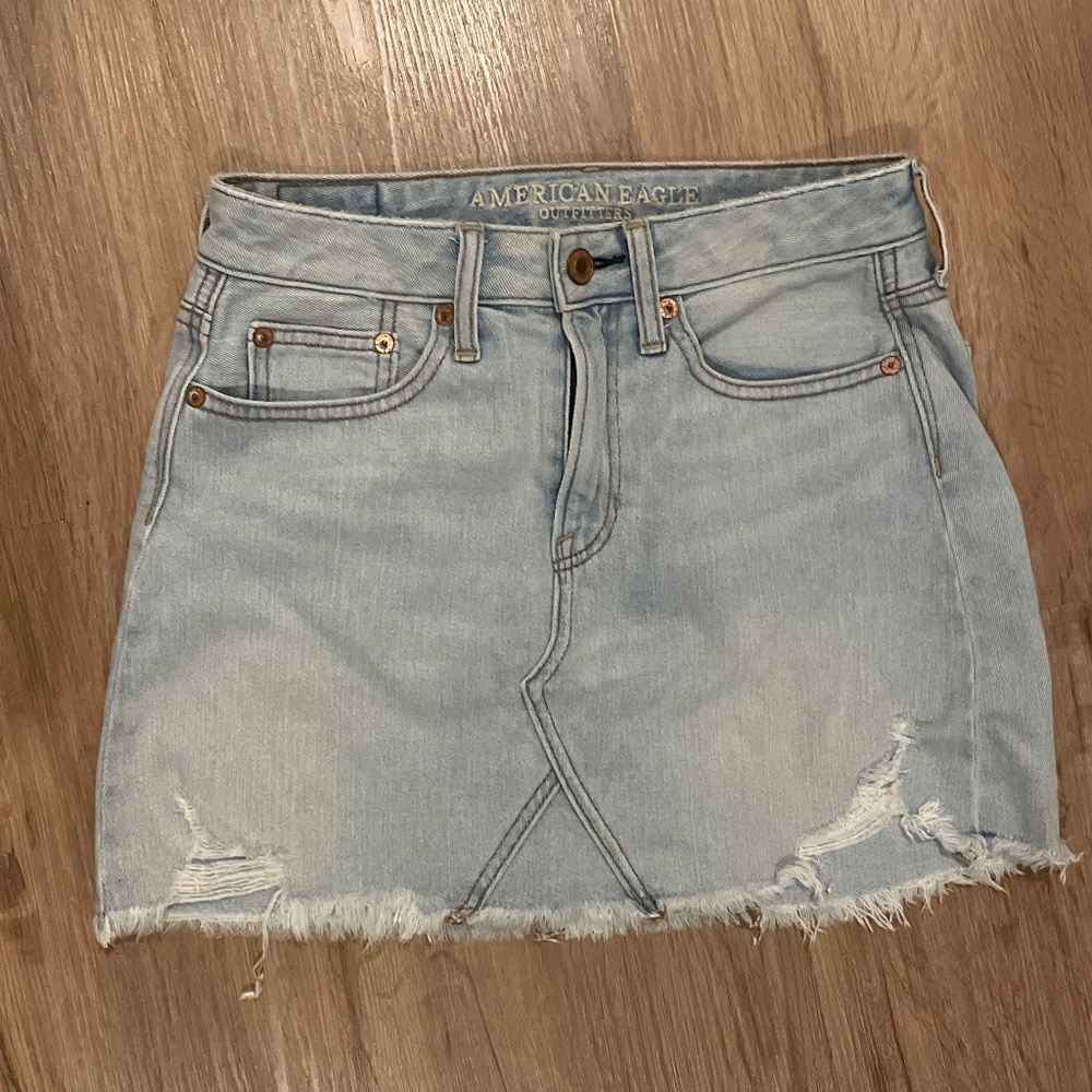 American eagle denim mini skirt light wash going out skirt size 0